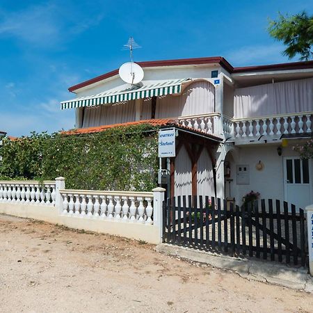 Apartments Stefani Vir Εξωτερικό φωτογραφία